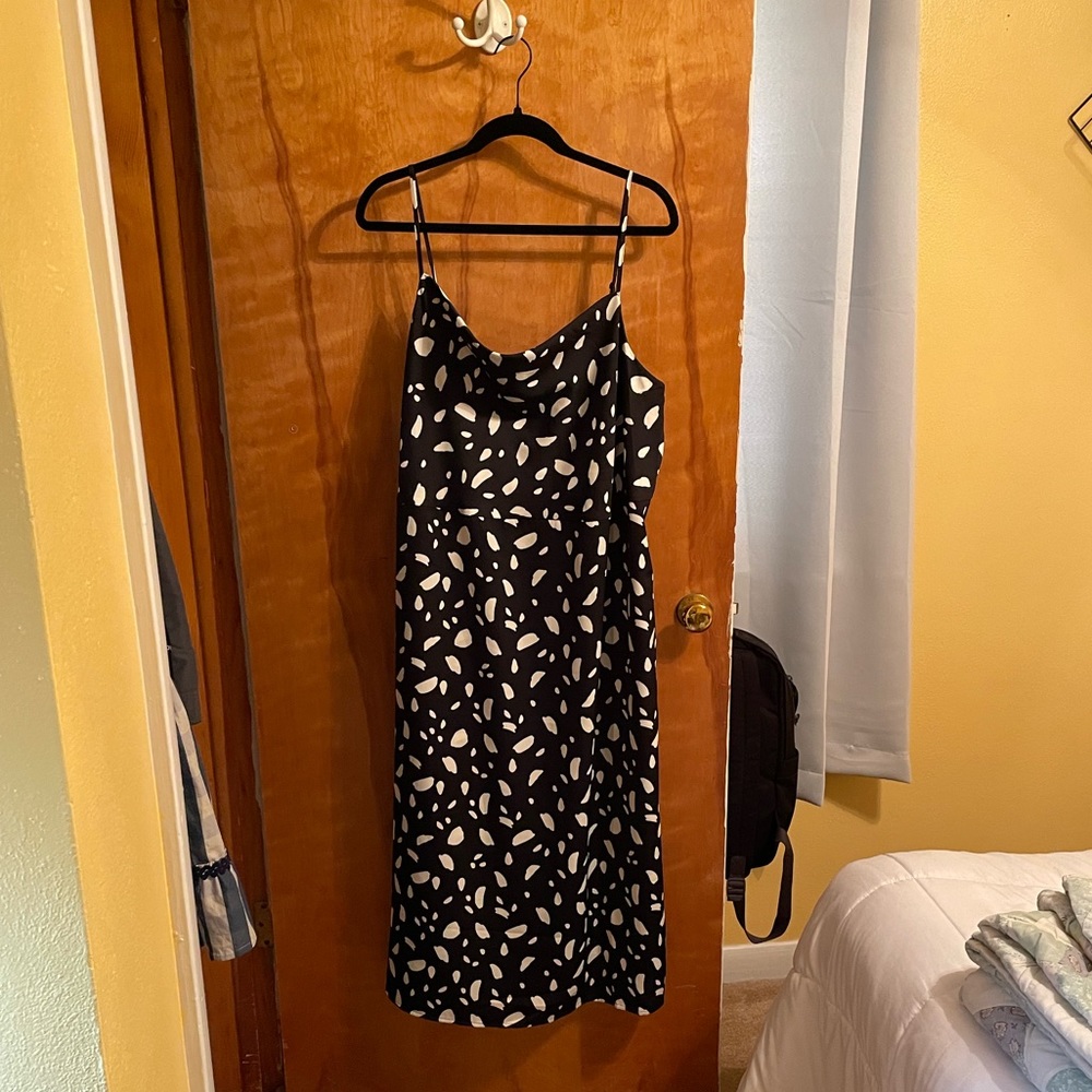 Old navy silk dress